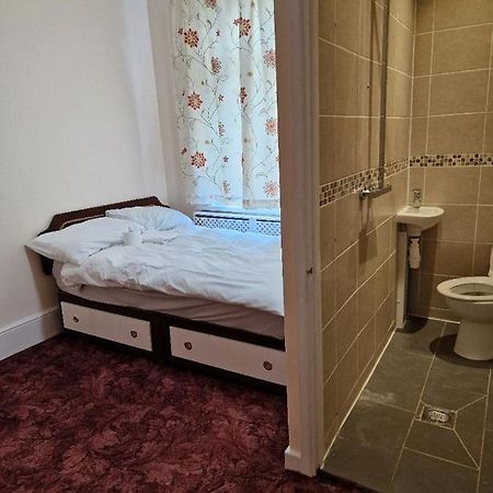 Appartement Congress Road Abbeywood à Abbey Wood Extérieur photo